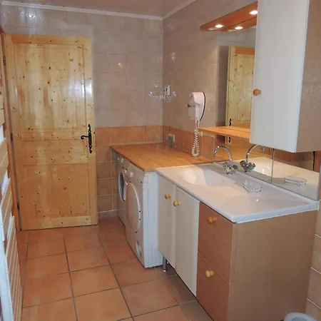 Daire : Appt 10 Pers Skis Aux Pieds, Balcon, Parking, Wifi - Fr-1-598-72